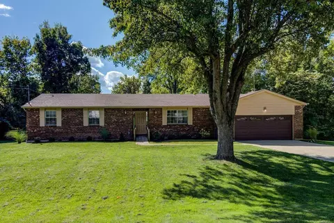 7933 Oak Leaf Cir, West Chester, OH 45241 photo 1