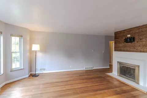 6275 Crestview Pl, Cincinnati, OH 45230 photo 3