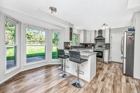 7933 Wainwright Ln, Maineville, OH 45039 photo 9