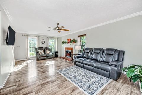 7933 Wainwright Ln, Maineville, OH 45039 photo 6