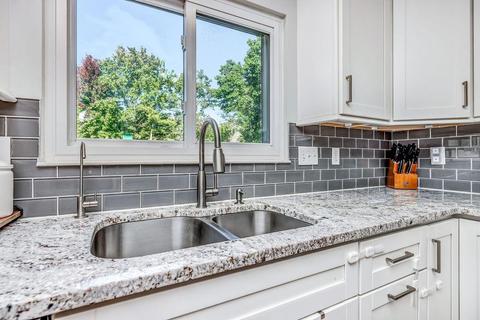 7933 Wainwright Ln, Maineville, OH 45039 photo 12