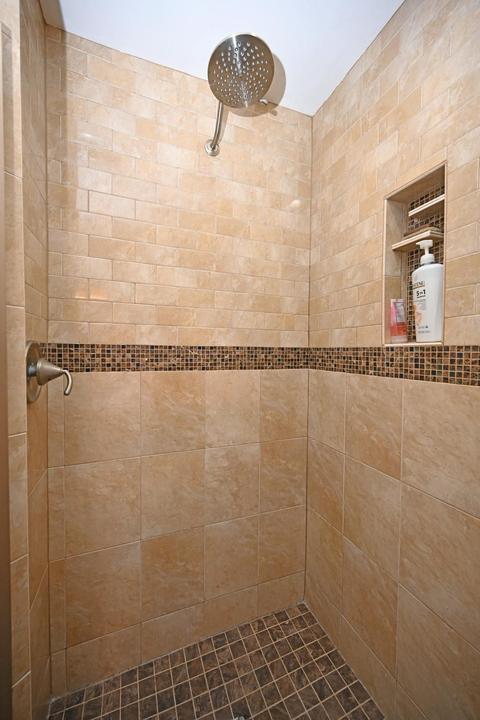 1024 Hatch St, Cincinnati, OH 45202 photo 27