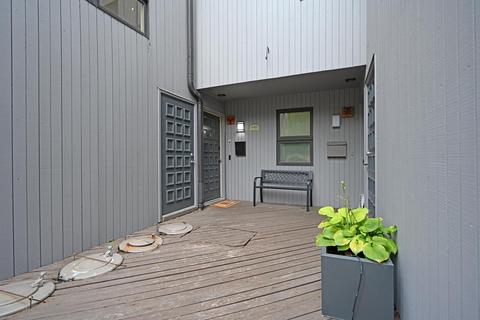 1024 Hatch St, Cincinnati, OH 45202 photo 3