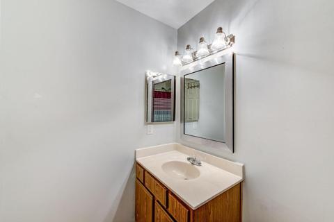 10490 Springrun Dr, Cincinnati, OH 45231 photo 24