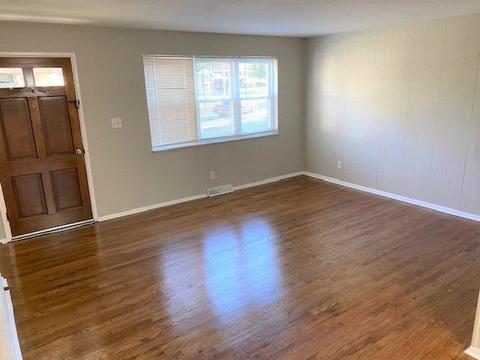 2539 Garrison Dr, Cincinnati, OH 45231 photo 2