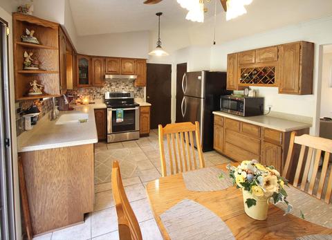 4008 Wilma Ct, Cincinnati, OH 45245 photo 5