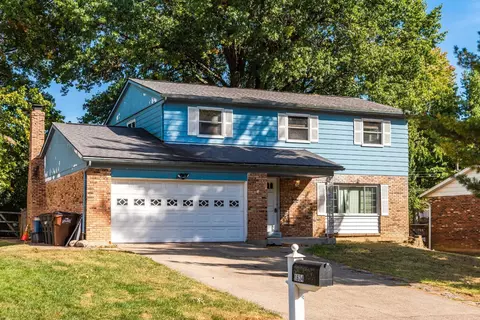 1634 Pinebluff Ln, Cincinnati, OH 45255 photo 1