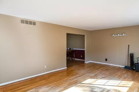 1634 Pinebluff Ln, Cincinnati, OH 45255 photo 8