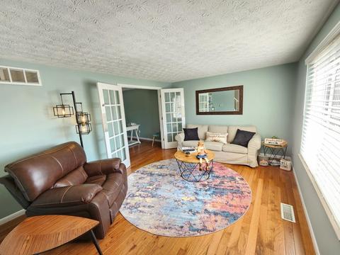 654 Ridgeview Dr, Harrison, OH 45030 photo 3