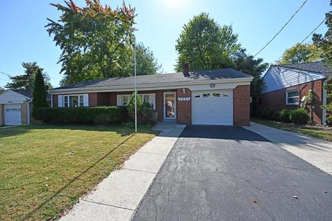 5251 Bell Ave, Blue Ash, OH 45242 photo 2