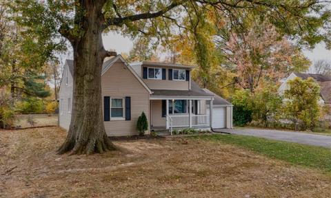 585 Hamblin Dr, Cincinnati, OH 45255 photo 3