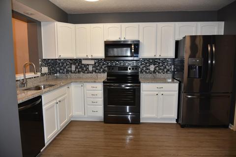 5787 Summit View Ct, Cincinnati, OH 45247 photo 3
