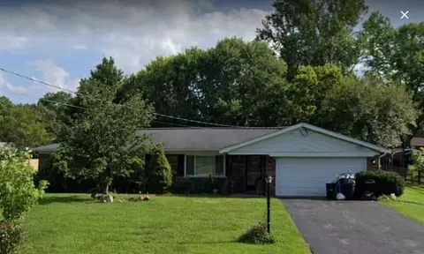 743 Jarole Dr, Cincinnati, OH 45245 photo 1