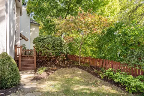 1122 Inglenook Pl, Cincinnati, OH 45208 photo 30