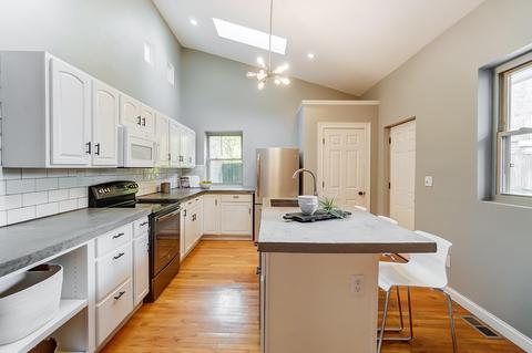 1763 Sycamore St, Cincinnati, OH 45202 photo 8