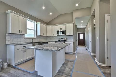 3384 Forestview Gdns, Cincinnati, OH 45211 photo 11