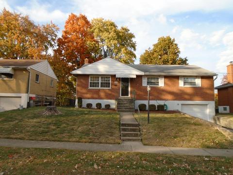 1056 Pelican Dr, Cincinnati, OH 45231 photo 1
