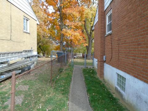 1056 Pelican Dr, Cincinnati, OH 45231 photo 18