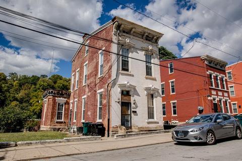2249 Loth St, Cincinnati, OH 45219 photo 1