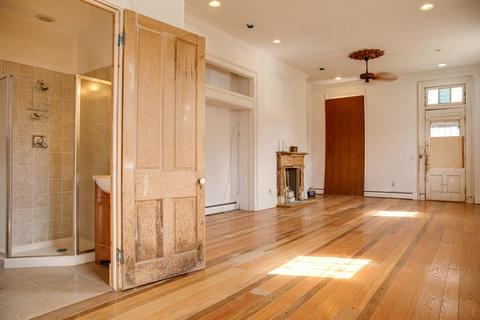 2249 Loth St, Cincinnati, OH 45219 photo 6