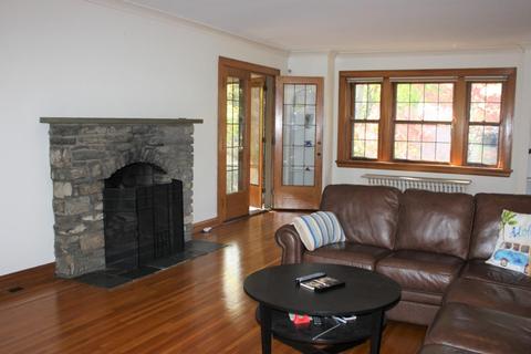 15 Interwood Pl, Cincinnati, OH 45220 photo 2