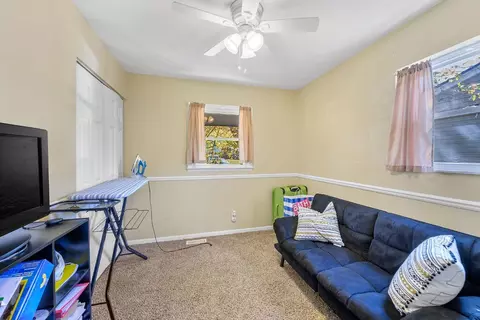 9285 Comstock Dr, Cincinnati, OH 45231 photo 17