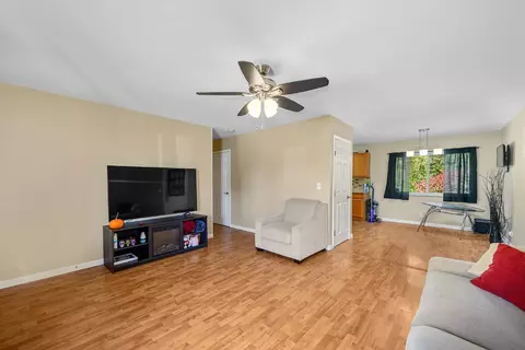 9285 Comstock Dr, Cincinnati, OH 45231 photo 4