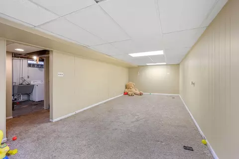 9285 Comstock Dr, Cincinnati, OH 45231 photo 19