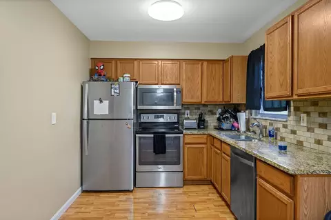 9285 Comstock Dr, Cincinnati, OH 45231 photo 7