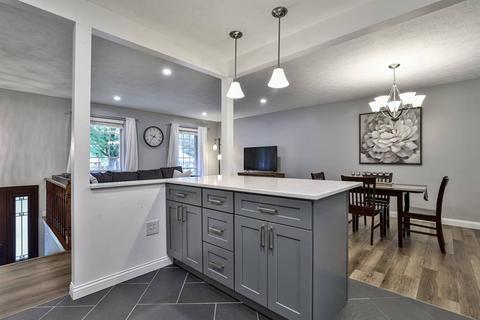 4263 Cider Mill Dr, Cincinnati, OH 45245 photo 14