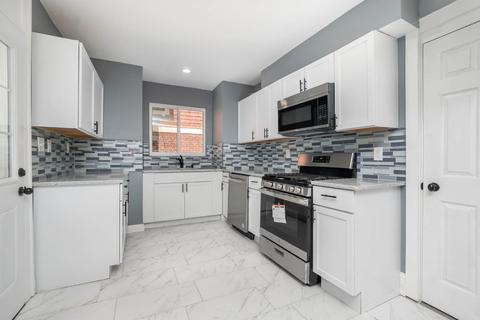 4909 Corinth Ave, Cincinnati, OH 45237 photo 8