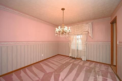 908 Holyoke Dr, Cincinnati, OH 45240 photo 6