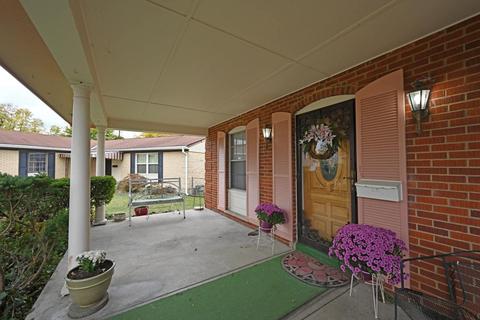 908 Holyoke Dr, Cincinnati, OH 45240 photo 3