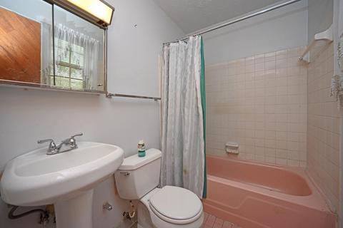 908 Holyoke Dr, Cincinnati, OH 45240 photo 28