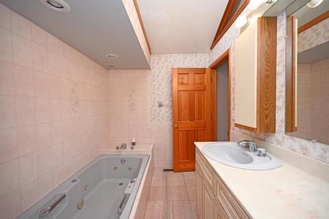 908 Holyoke Dr, Cincinnati, OH 45240 photo 21