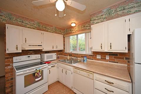 908 Holyoke Dr, Cincinnati, OH 45240 photo 13