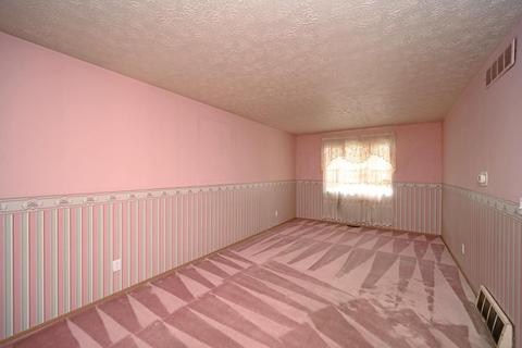 908 Holyoke Dr, Cincinnati, OH 45240 photo 8