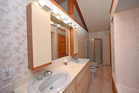 908 Holyoke Dr, Cincinnati, OH 45240 photo 19