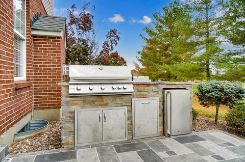 3447 Mackenzie Xing, Cincinnati, OH 45245 photo 26