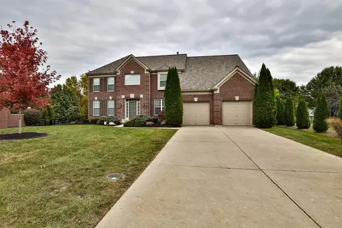 10090 Thoroughbred Ln, Cincinnati, OH 45231 photo 2