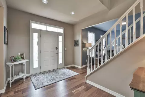 10090 Thoroughbred Ln, Cincinnati, OH 45231 photo 4