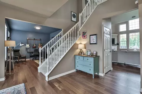 10090 Thoroughbred Ln, Cincinnati, OH 45231 photo 5