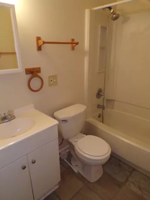 4290 Beechmont Dr, Cincinnati, OH 45244 photo 17