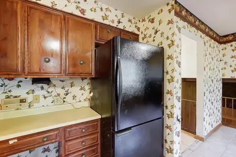 6704 Devonwood Dr, Cincinnati, OH 45224 photo 13