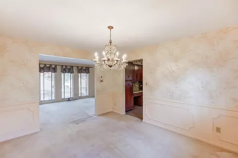 6704 Devonwood Dr, Cincinnati, OH 45224 photo 8