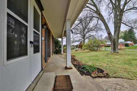 10132 Winstead Ln, Cincinnati, OH 45231 photo 4