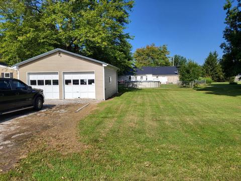 203 Smith Ave, Mount Orab, OH 45154 photo 3