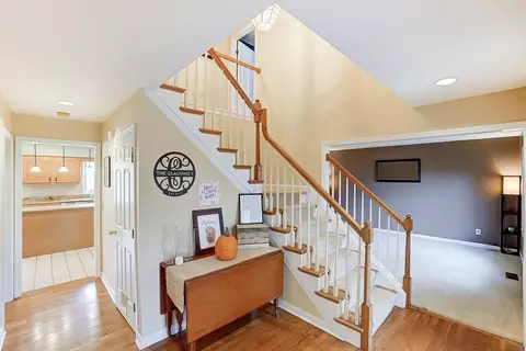 6465 Mapleton Ave, Cincinnati, OH 45233 photo 3
