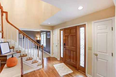 6465 Mapleton Ave, Cincinnati, OH 45233 photo 2