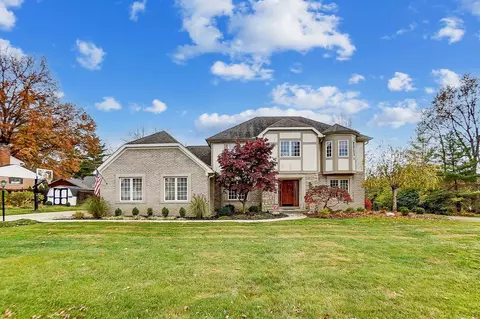 6465 Mapleton Ave, Cincinnati, OH 45233 photo 1